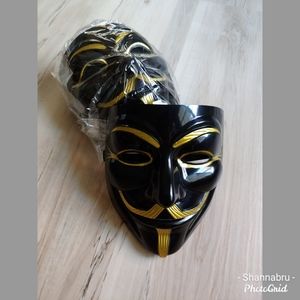 V for Vendetta cosplay mask